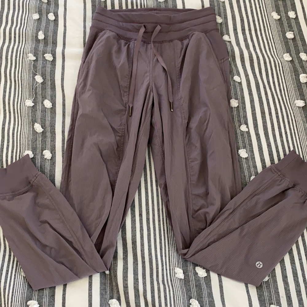 Lululemon dance studio joggers size 2